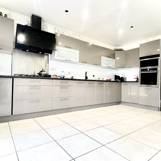  Annonces ST DENIS : Immeuble | GAGNY (93220) | 321 m2 | 0 &euro; 