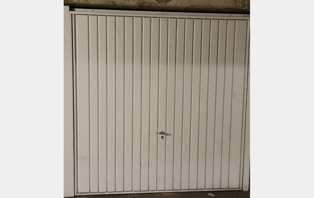 Annonces ST DENIS : Garage / Parking | PARIS (75018) | 12 m2 | 117 &euro; 