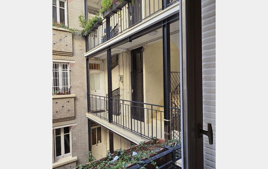 Annonces ST DENIS : Appartement | PARIS (75016) | 116 m2 | 1 200 000 &euro; 