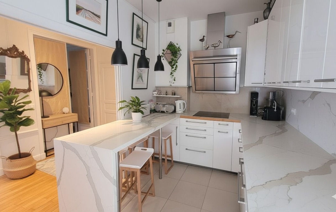 Annonces ST DENIS : Appartement | PARIS (75016) | 116 m2 | 1 200 000 &euro; 