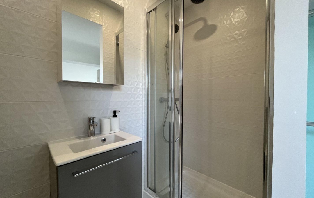 Annonces ST DENIS : Maison / Villa | COLOMBES (92700) | 15 m2 | 700 &euro; 