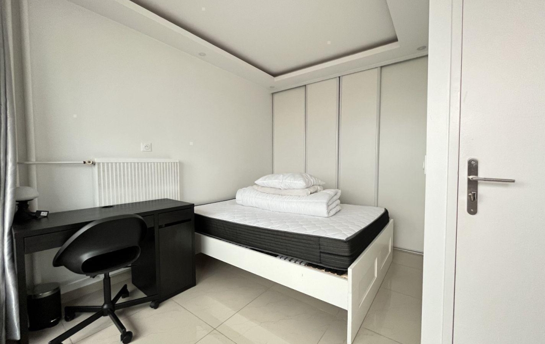 Annonces ST DENIS : Appartement | COLOMBES (92700) | 10 m2 | 550 &euro; 