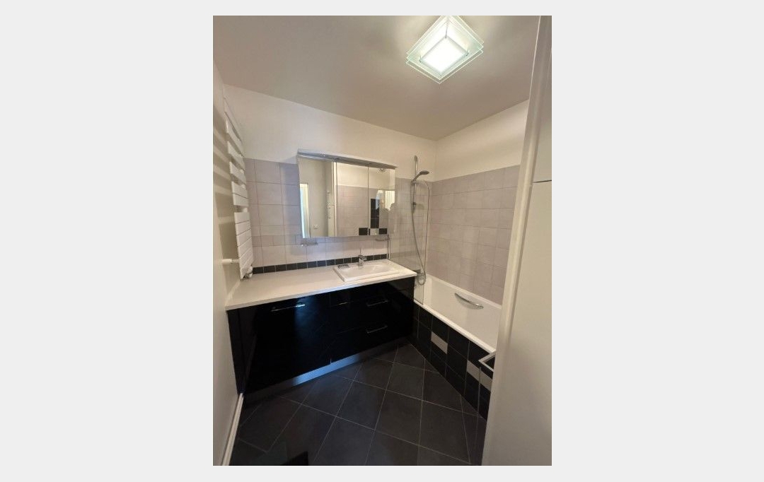 Annonces ST DENIS : Appartement | PARIS (75014) | 42 m2 | 1 588 &euro; 