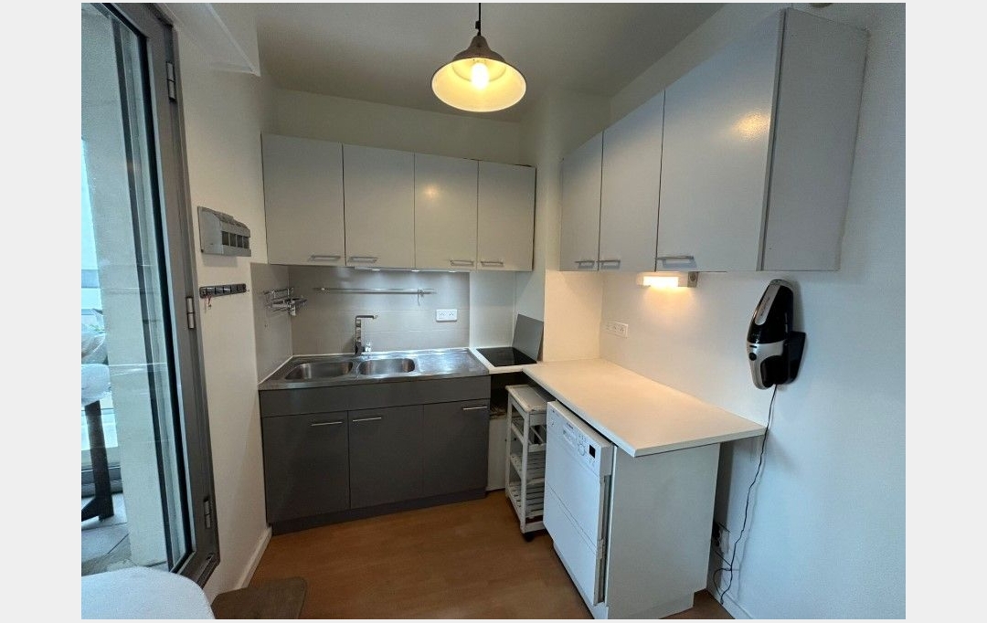 Annonces ST DENIS : Appartement | PARIS (75014) | 42 m2 | 1 588 &euro; 