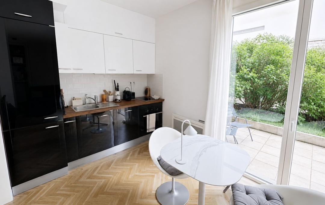 Annonces ST DENIS : Appartement | PARIS (75015) | 31 m2 | 350 000 &euro; 