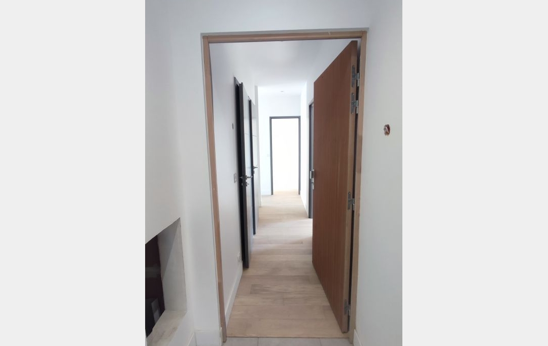 Annonces ST DENIS : Appartement | PARIS (75019) | 52 m2 | 502 600 &euro; 