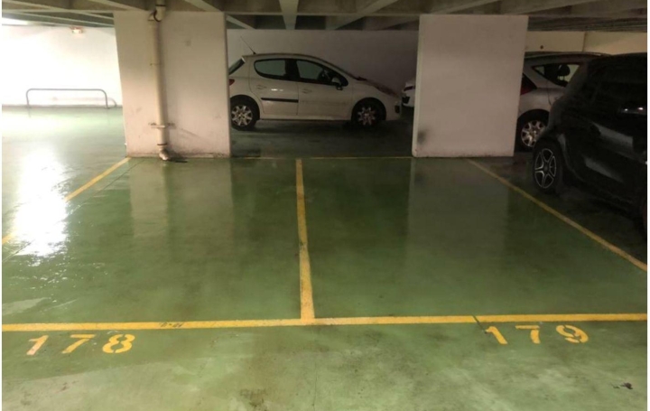 Annonces ST DENIS Garage / Parking | PARIS (75011) | 12 m2 | 20 000 € 